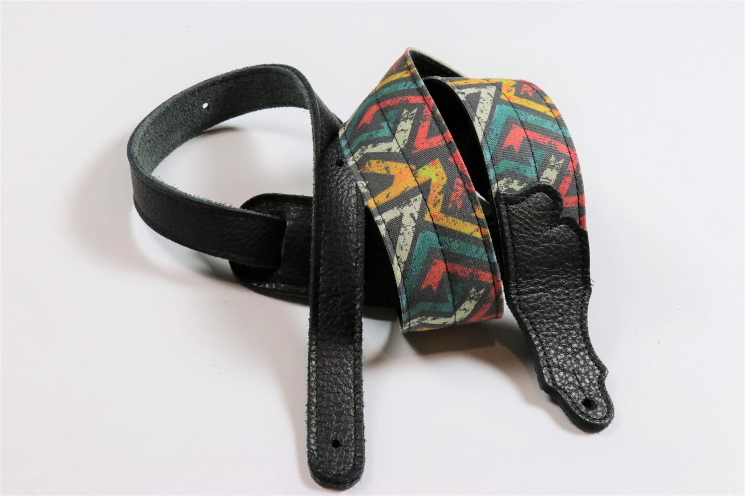 Franklin Strap Franklin 2" Grunge Cotton Deluxe Guitar Strap, CD3-MLT-BK, Grunge/Multi 3 Franklin Strap Franklin 2" Grunge Cotton Deluxe Guitar Strap, CD3-MLT-BK, Grunge/Multi